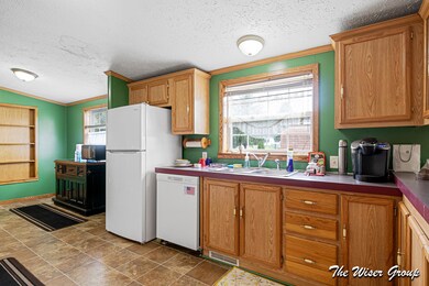 3451 Fernfield Dr, Cedar Springs, MI 49319 - photo 6