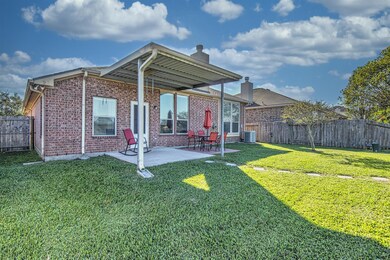 699 Columbia St, Alvin, TX 77511 - photo 7