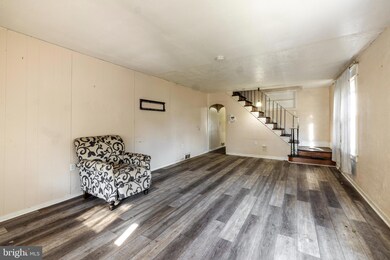 567 Billings Ave, Paulsboro, NJ 08066 - photo 4