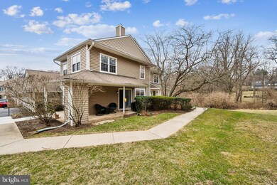 208 Nottingham Ct unit 208, Glen Mills, PA 19342 - photo 3