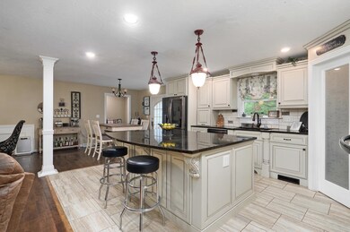 2553 Landers Rd-32