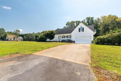 903 Little Brook Cir, York, SC 29745 - photo 3