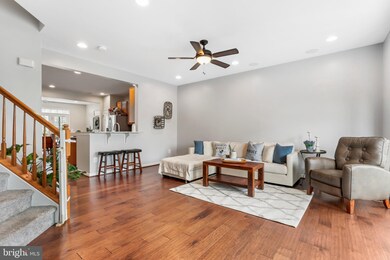 25286 Gothic Square, Chantilly, VA 20152 - photo 3