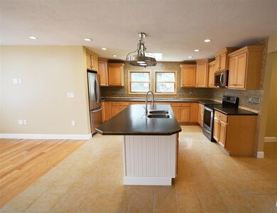 33 Floyd Ave, Manchester, NH 03103 - photo 6