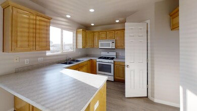 2619-North-550-West-Kitchen