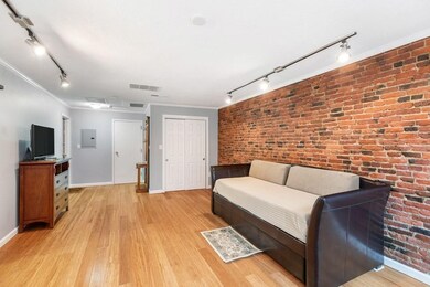386 Commercial St unit 2B, Boston, MA 02109 - photo 5