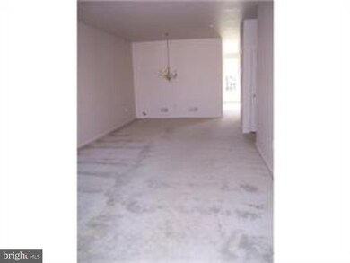 120 Chancellor Dr, Woodbury, NJ 08096 - photo 2