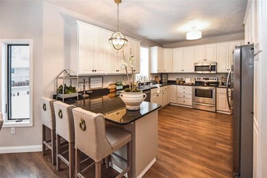 1421 Hiawatha St, Minot, ND 58701 - photo 2