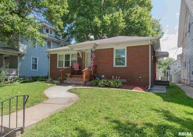 1933 Pershing Ave, Davenport, IA 52803 - photo 2