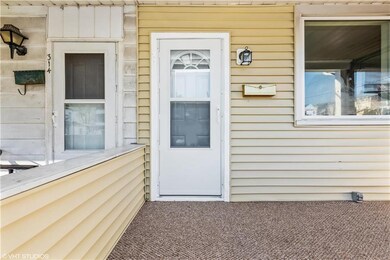 316 N Elizabeth St, Tamaqua, PA 18252 - photo 2