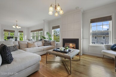 152 E Elm St unit B, Greenwich, CT 06830 - photo 3