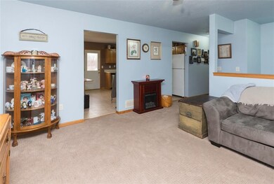 4231 NE 34th St, Des Moines, IA 50317 - photo 4