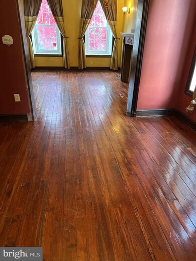 419 E Woodlawn St, Philadelphia, PA 19144 - photo 5