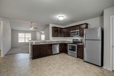 933 Ethan James St, Elkins, AR 72727 - photo 7