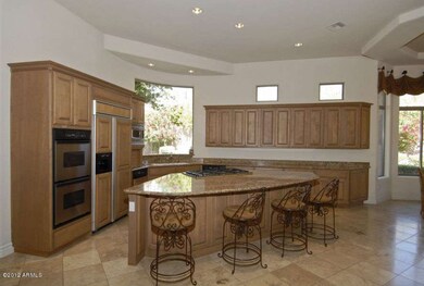 4 Gourmet Kitchen