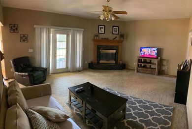 246 Meadowbrook Dr, Central Point, OR 97502 - photo 7