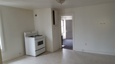 58 Canal St unit 3, Nashua, NH 03064 - photo 3