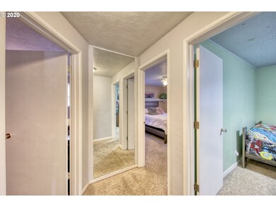 1555 Acacia Ave, Eugene, OR 97408 - photo 6