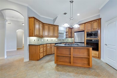 516 Pine Ridge Ct, Friendswood, TX 77546 - photo 5