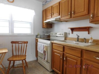 321 W Weber Dr, Muncie, IN 47303 - photo 4