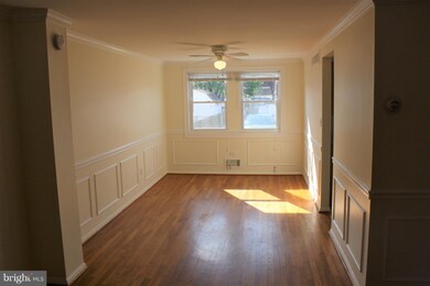 1040 Middleborough Rd, Essex, MD 21221 - photo 4