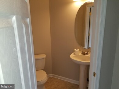 105 Hupps Hill Ct, Strasburg, VA 22657 - photo 4