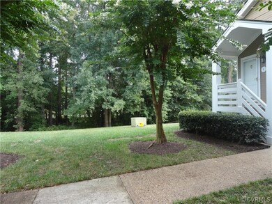4611 Four Seasons Terrace unit E, Glen Allen, VA 23060 - photo 2