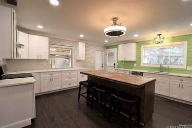 12520 Stage Coach Ln, Helotes, TX 78023 - photo 5