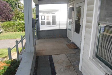 66 Pinewood Ave, Albany, NY 12208 - photo 4