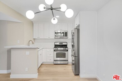 Pacific Cove unit 221, Playa Del Rey, CA 90293 - photo 3