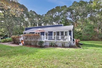 112 3rd St N, Edgartown, MA 02568 - photo 3