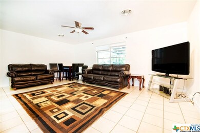 110 Carothers St, Copperas Cove, TX 76522 - photo 5