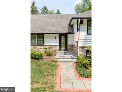 25 Beacon Hill Dr, Phoenixville, PA 19460 - photo 2
