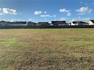 5240 Starkville Dr, Marrero, LA 70072 - photo 2