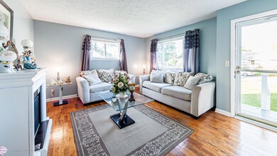 919 Pendleton Dr, Lansing, MI 48917 - photo 4