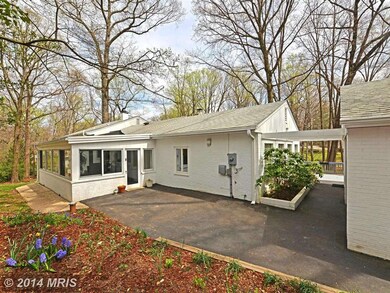 9000 Southwick St, Fairfax, VA 22031 - photo 4