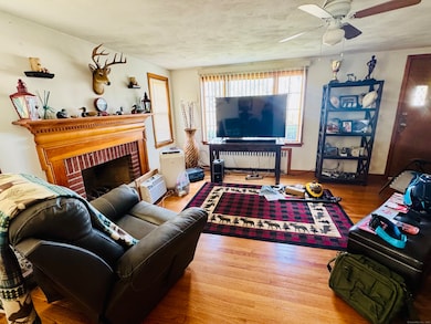 41 Pardee St, Bristol, CT 06010 - photo 4