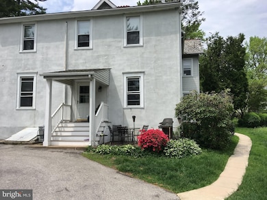 19 Lowrys Ln unit 2A, Bryn Mawr, PA 19010 - photo 2