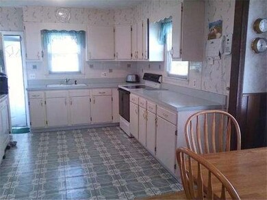 79 Winter St, Saugus, MA 01906 - photo 7