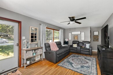 1245 NE 50th Place, Des Moines, IA 50313 - photo 4