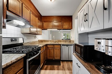 1 Uplands Way unit 1, Glastonbury, CT 06033 - photo 4