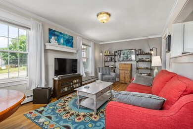 709 Central Ave unit 4, Dover, NH 03820 - photo 2