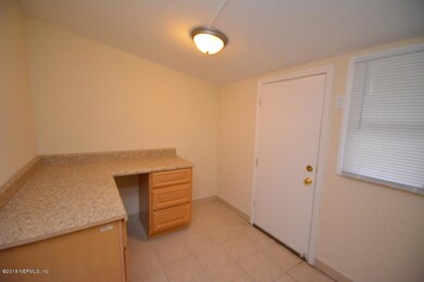 6736 Peter Rabbit Dr N, Jacksonville, FL 32210 - photo 6