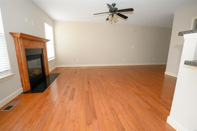 2037 Briarbend Ct, Maryville, IL 62062 - photo 5