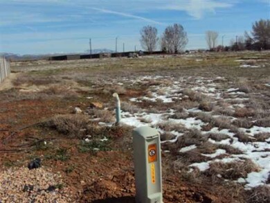 1318 W 275 S unit II, Parowan, UT 84761 - photo 7