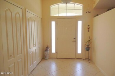 ENTRY W/LARGE CLOSETS
