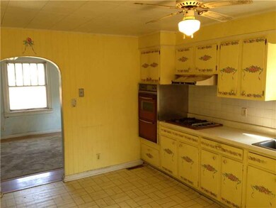 1523 W 7th St, Anderson, IN 46016 - photo 5