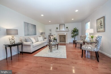 311 Sandcastle Ln, Bryn Mawr, PA 19010 - photo 4