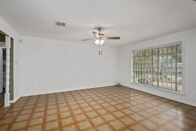 7722 Battlewood Dr, Houston, TX 77040 - photo 5