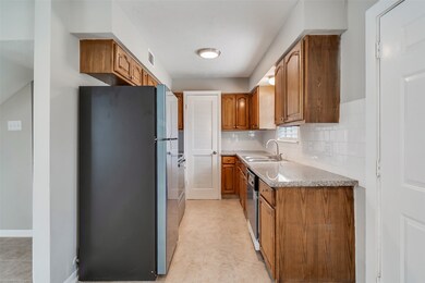 2614 Ellington St, Houston, TX 77088 - photo 7